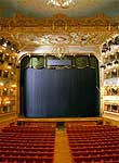 GRAN TEATRO “LA FENICE”<BR><EM>Βενετία, η βασίλισσα της όπερας</EM> <BR>(του Ευάγγελου Κοκκόρη)<BR><FONT size=1>[Απολογία της ματιάς]</FONT>